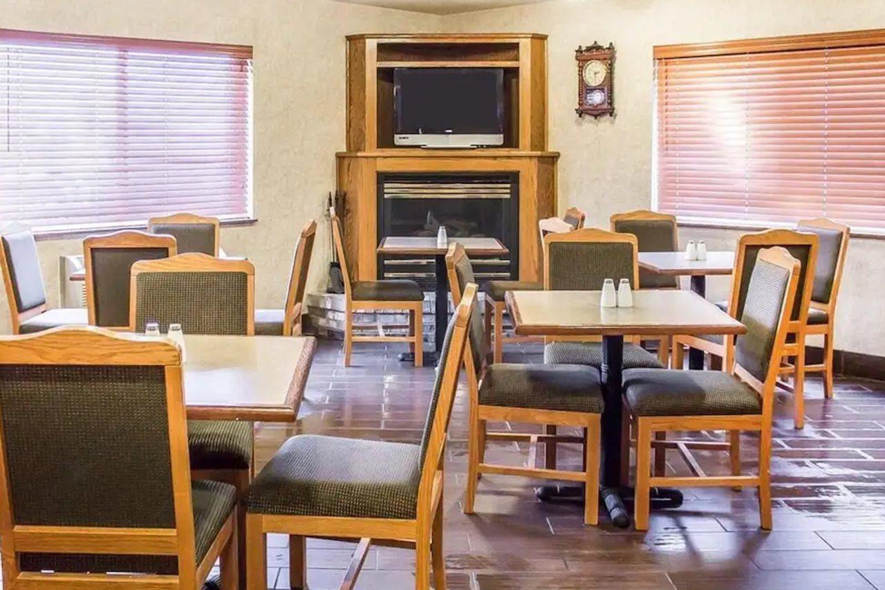 Quality Inn & Suites Sturgeon Bay Eksteriør bilde